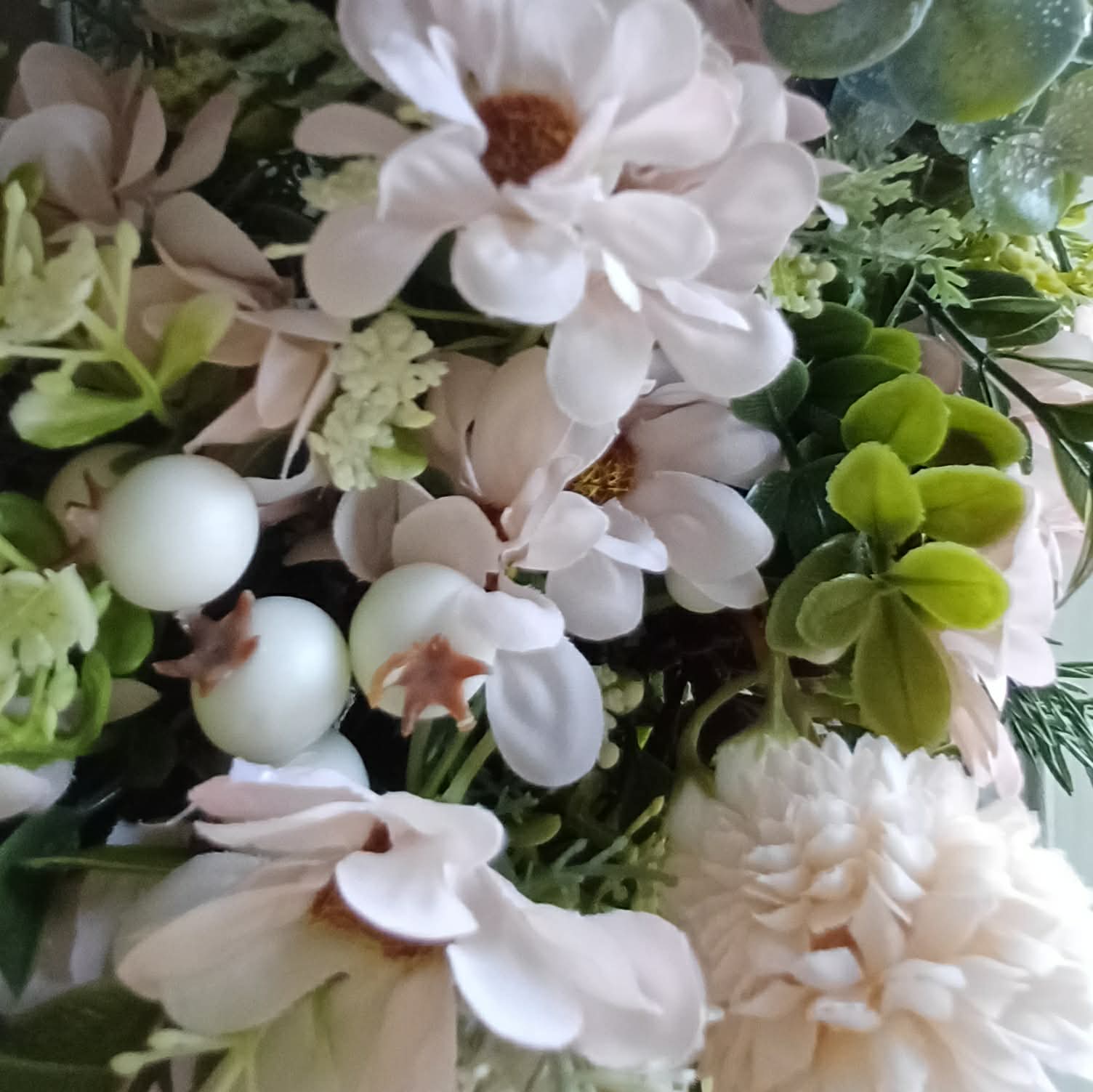 Wreath Neutral Floral