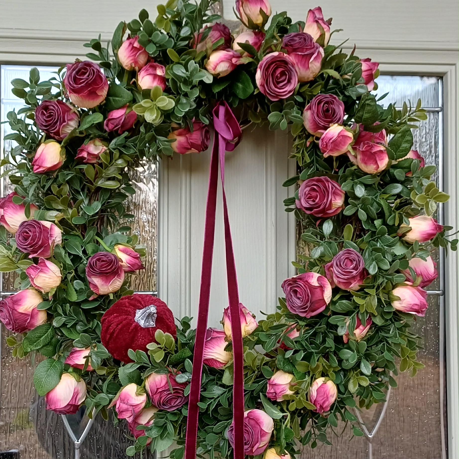 Wreath Mulberry Roses